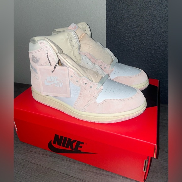 Air Jordan 1 Retro High OG /Women’s Shoes Size 6.5/M5 Color White/Sail - Picture 4 of 5